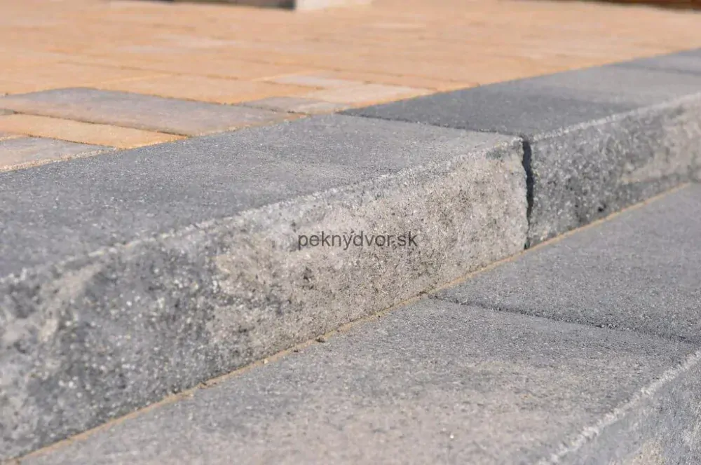 Schodiskový blok SOFTISTEP ŠTIEPANÝ | 50 x 30 x 15 cm