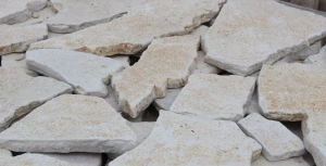 Vápenec B4 Antik štiepaný obklad/dlažba , hrúbka 1 – 3,5 cm, omieľaný