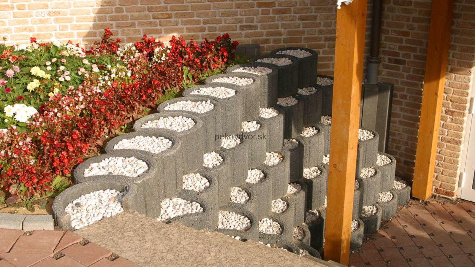 Svahové tvárnice HANGFLOR
