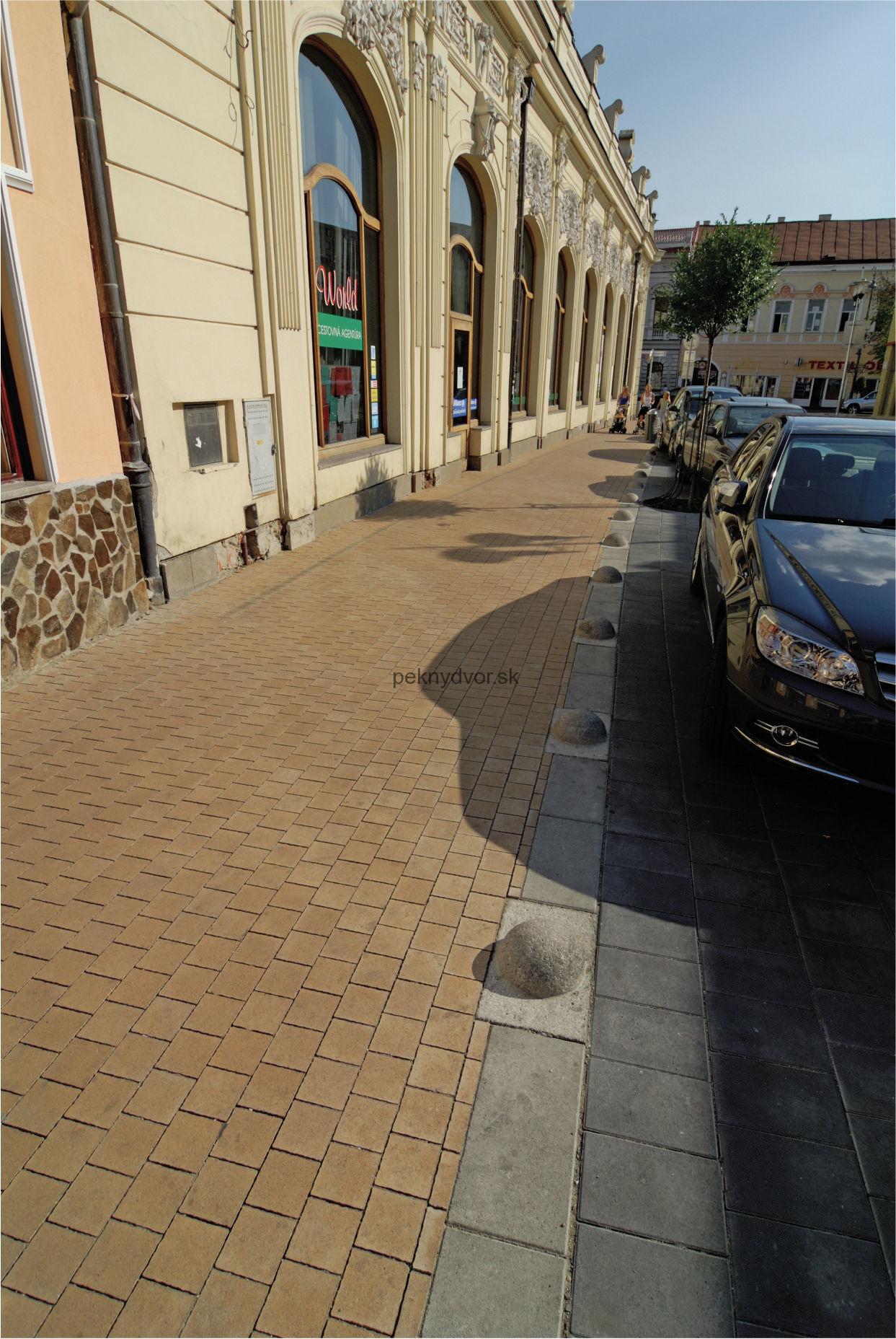 PRÍDLAŽBA | 50 x 50 x 8 cm