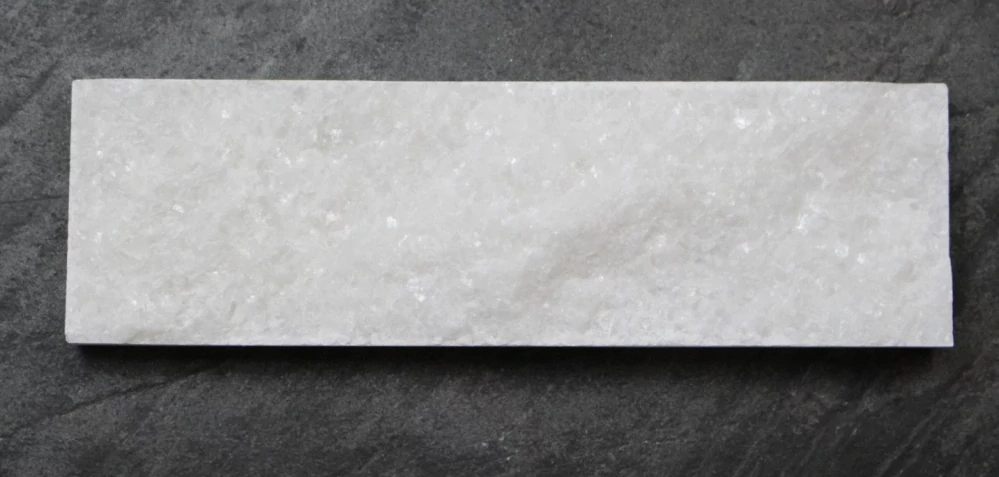 Mramor kryštál biely kamenný obklad tehlička 20 x 6cm